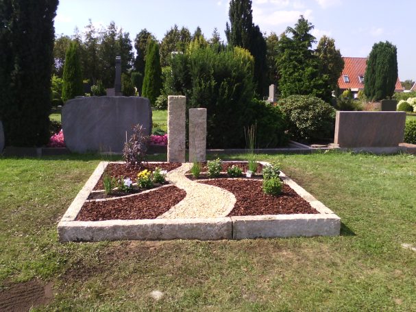 Grabgestaltung